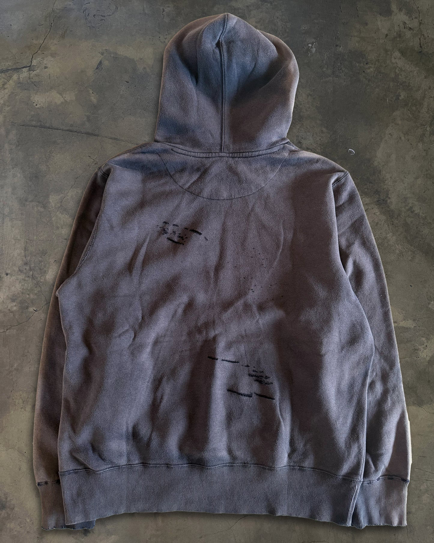 VINTAGE THRASHED NIKE HOODIE