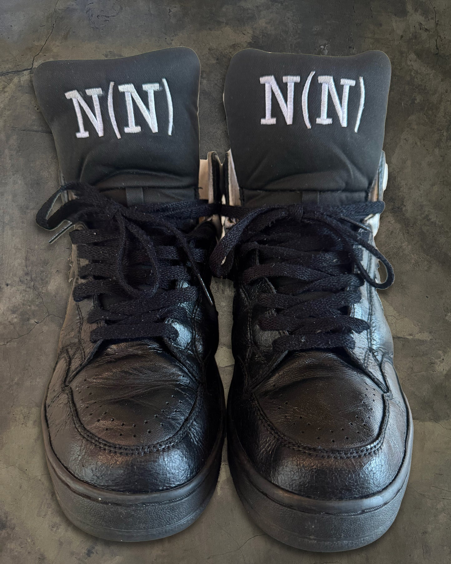 NUMBER (N)INE SS2006 WEAPON CONVERSE SNEAKERS