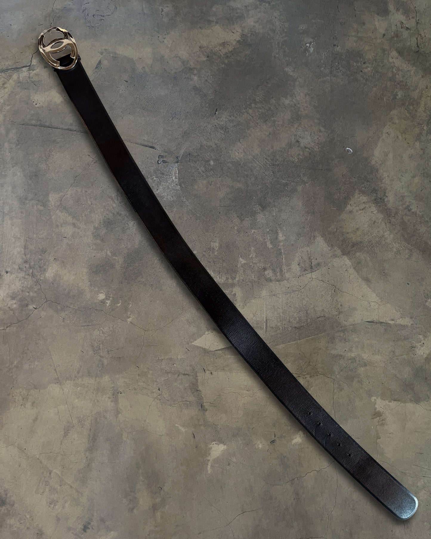 CHANEL BLACK CALFSKIN OVAL CC BELT