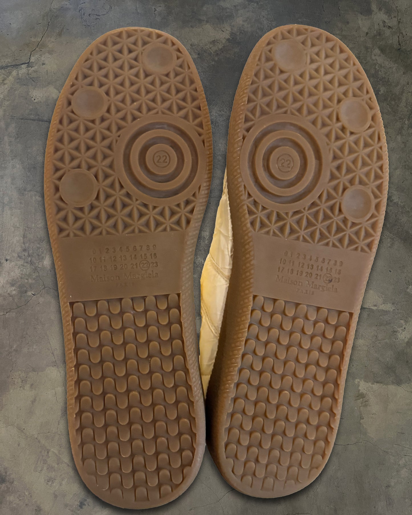 MAISON MARGIELA PAPER GAT 41