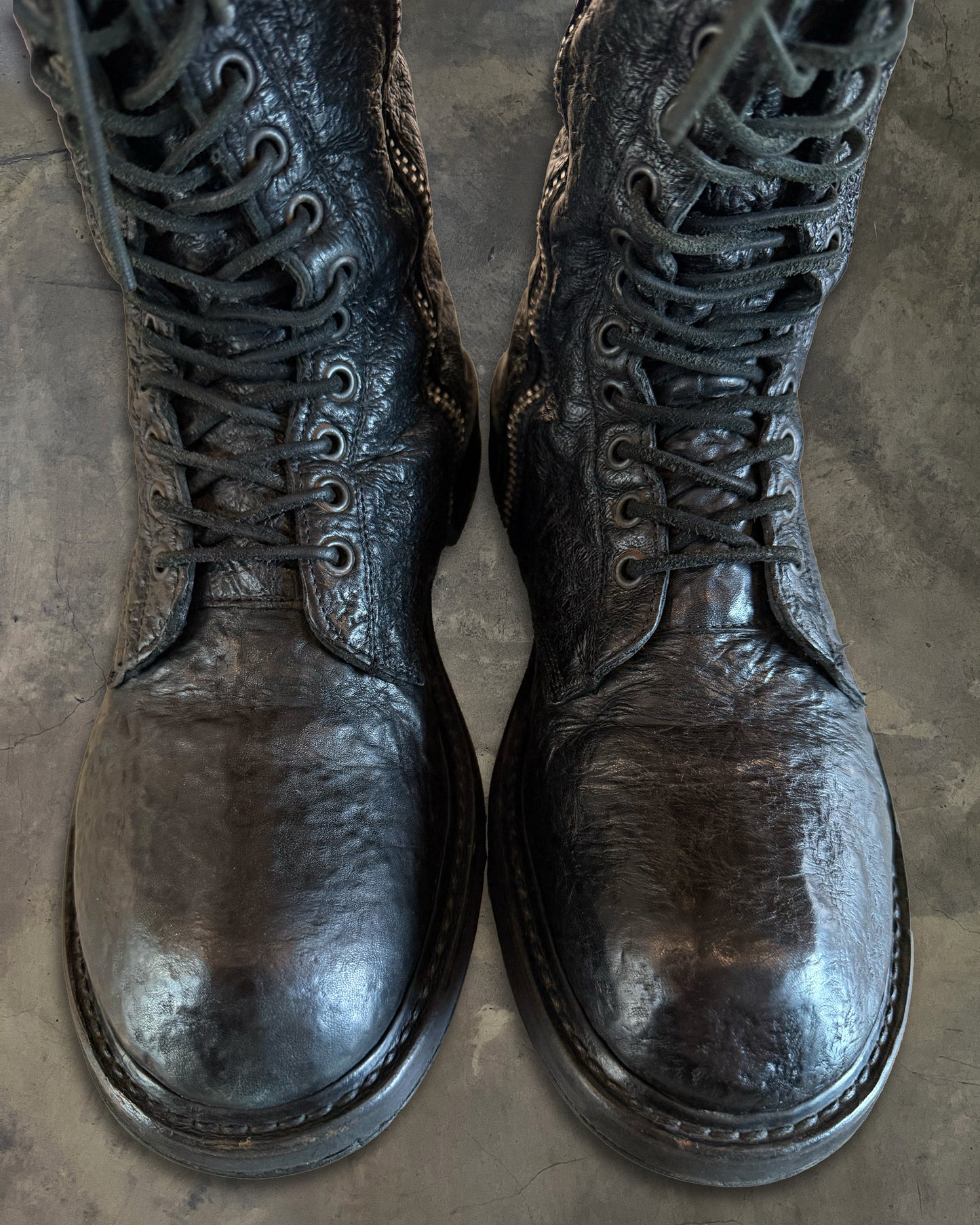 RICK OWENS AW2009 "CRUST" CRINKLED SHARK LEATHER COMBAT BOOTS
