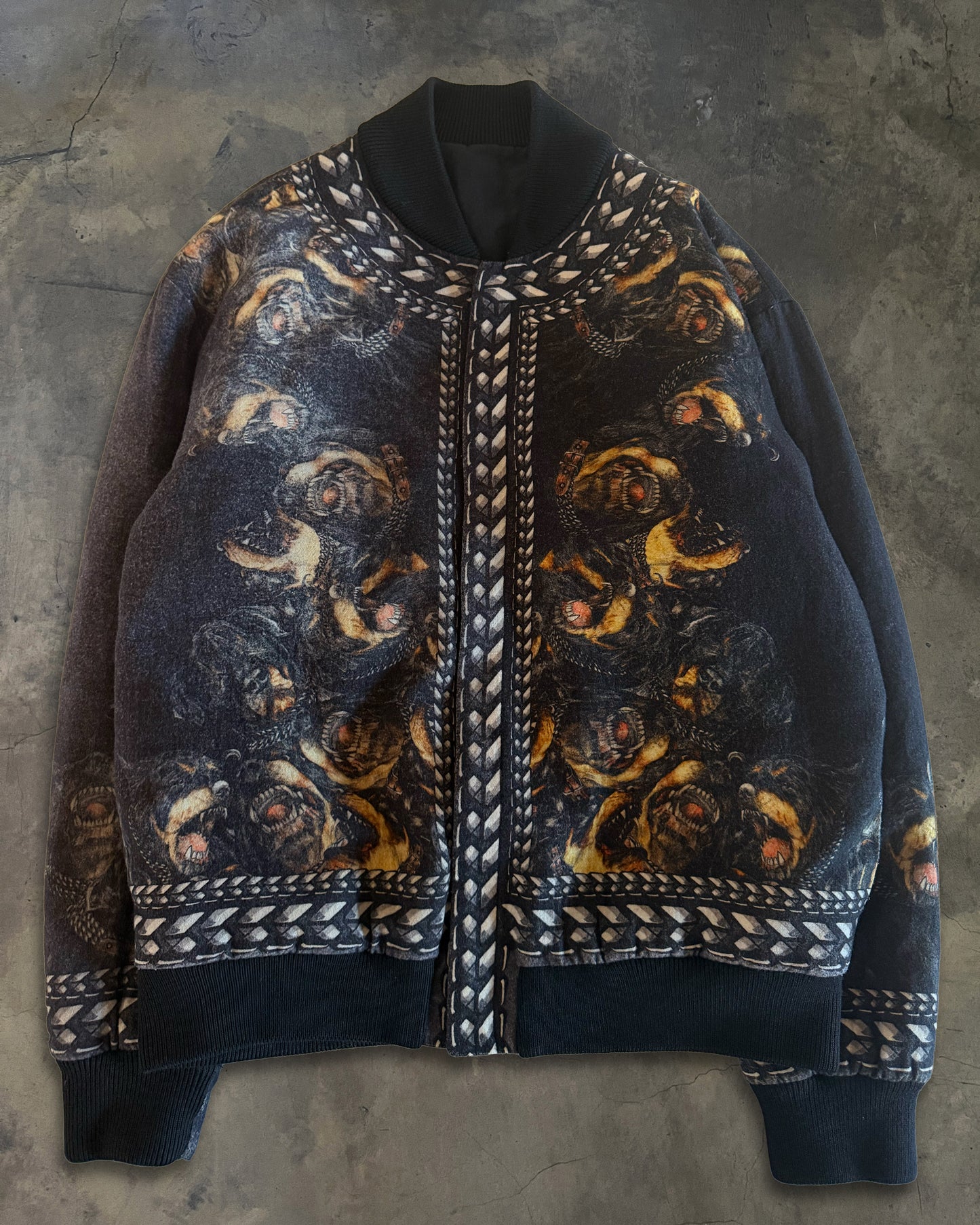 GIVENCHY FW2011 RUNWAY ROTWEILLER BOMBER