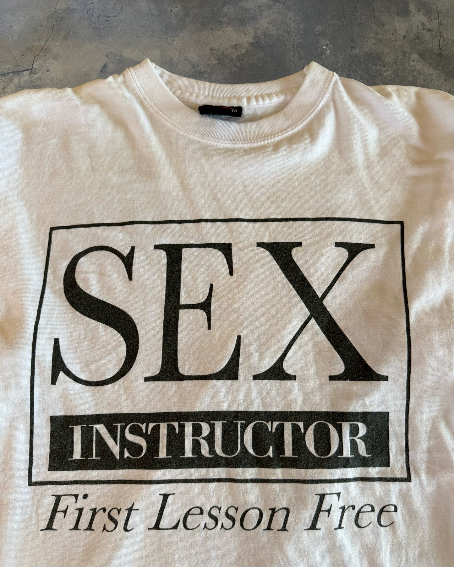 90'S SEX INSTRUCTOR TEE