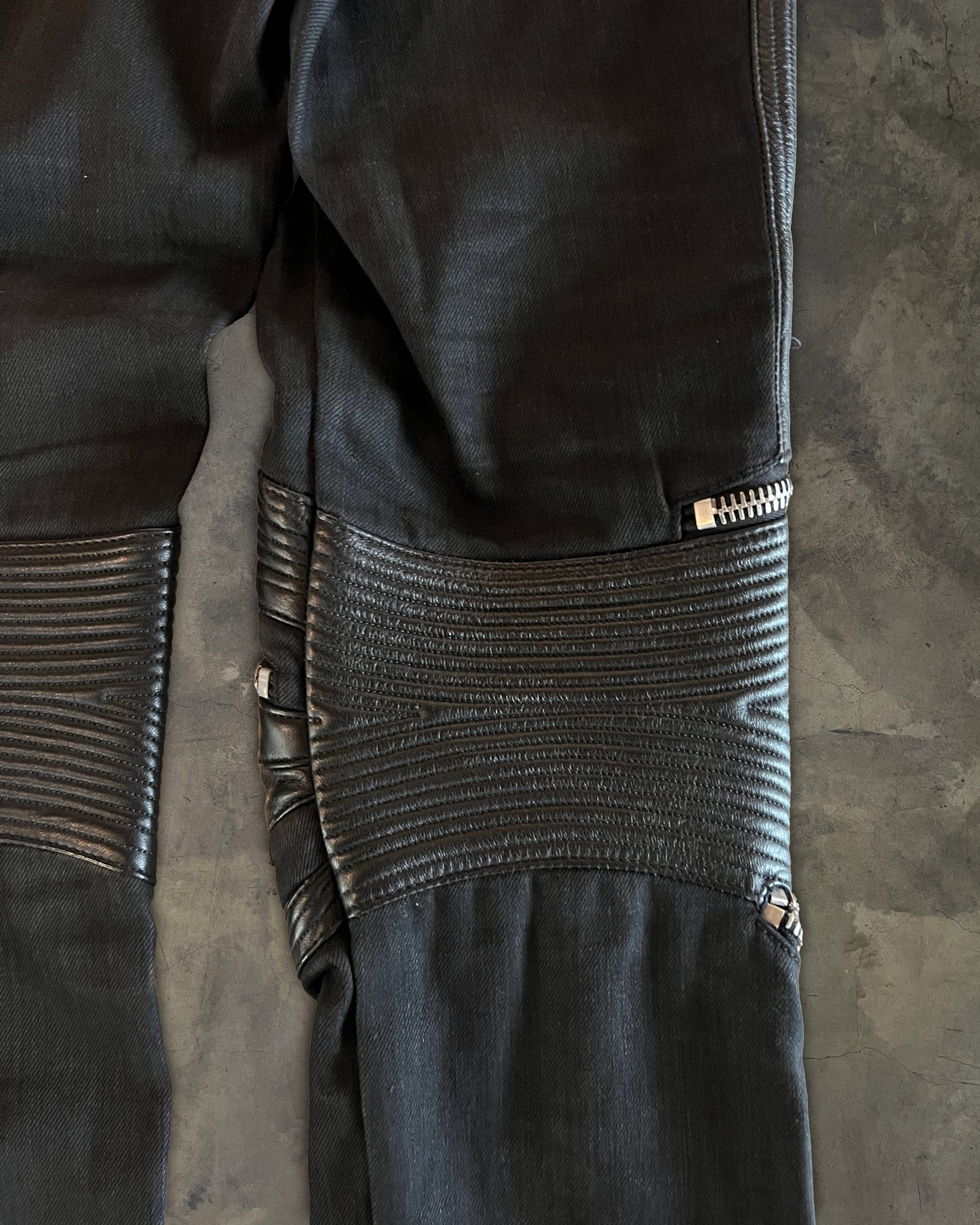 SAINT LAURENT SS2014 D04 LEATHER KNEE EMBELLISHMENTS BIKER DENIM