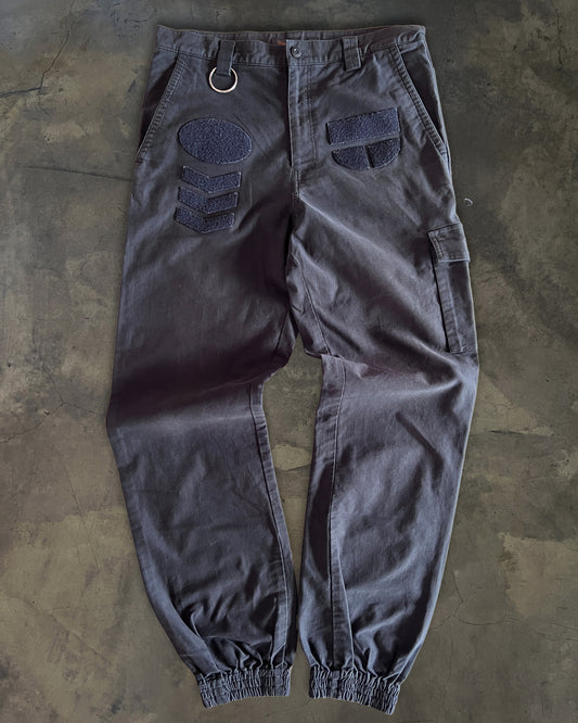 UNDERCOVER AW2001 D.A.V.F CHENILLE PATCHED D RING NAVY BLUE PANTS