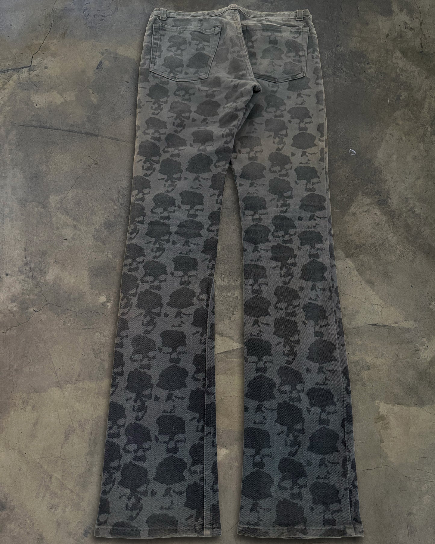 UNDERCOVER AW2001  " D.A.V.F" GREY SKULL PANTS