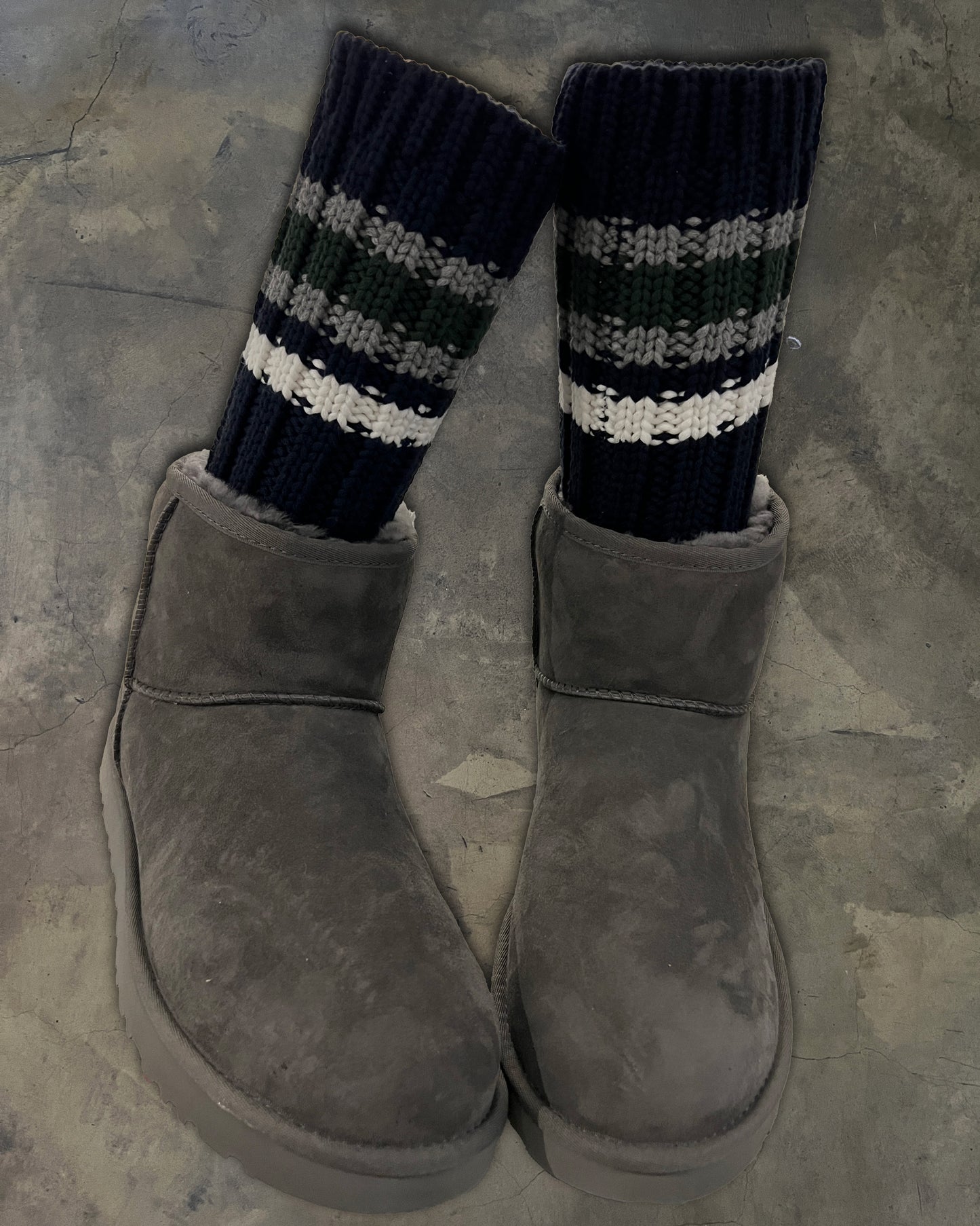 SACAI X UGG KNIT CLASSIC BOOTS