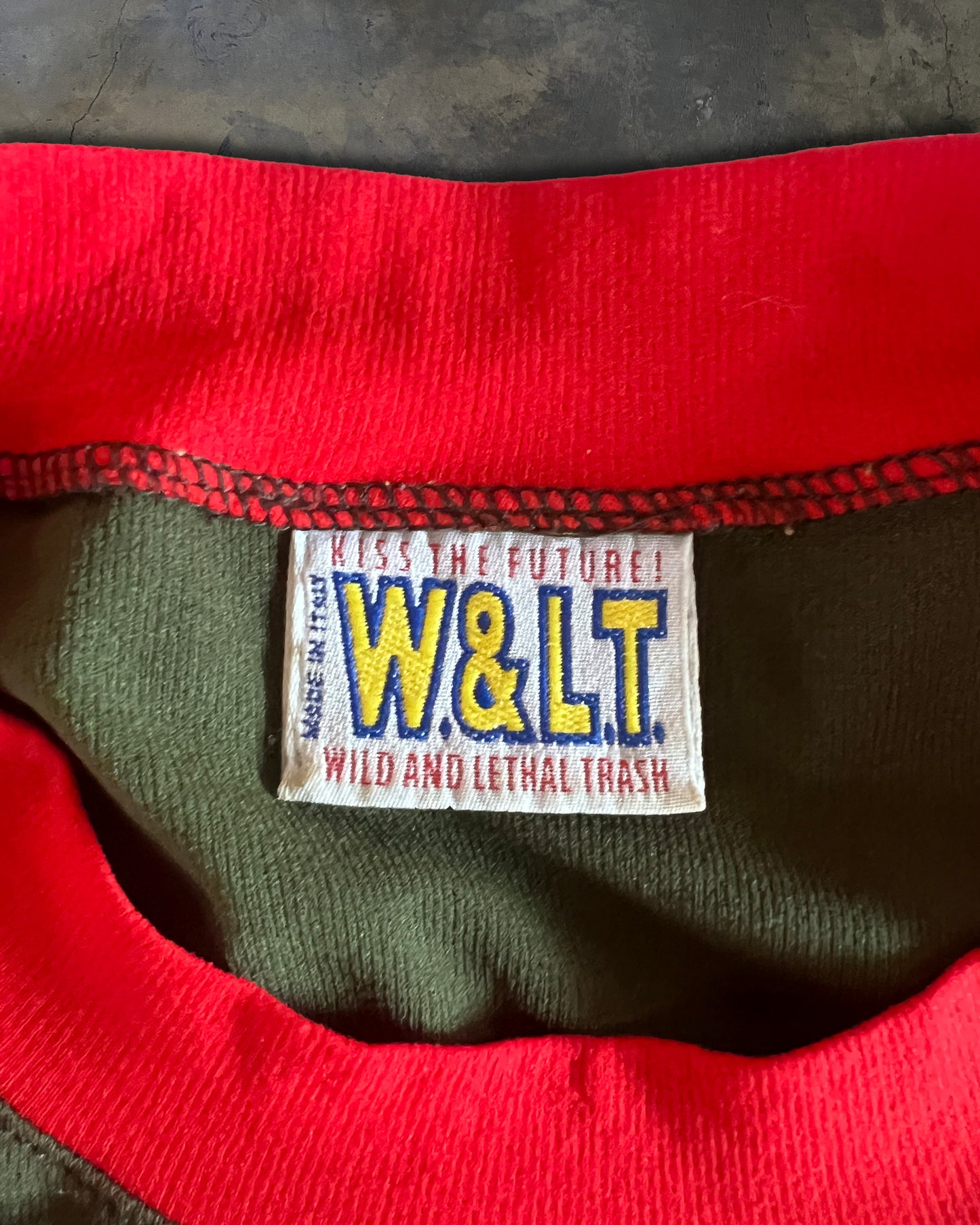 W&LT KISS THE FUTURE LONG SLEEVE