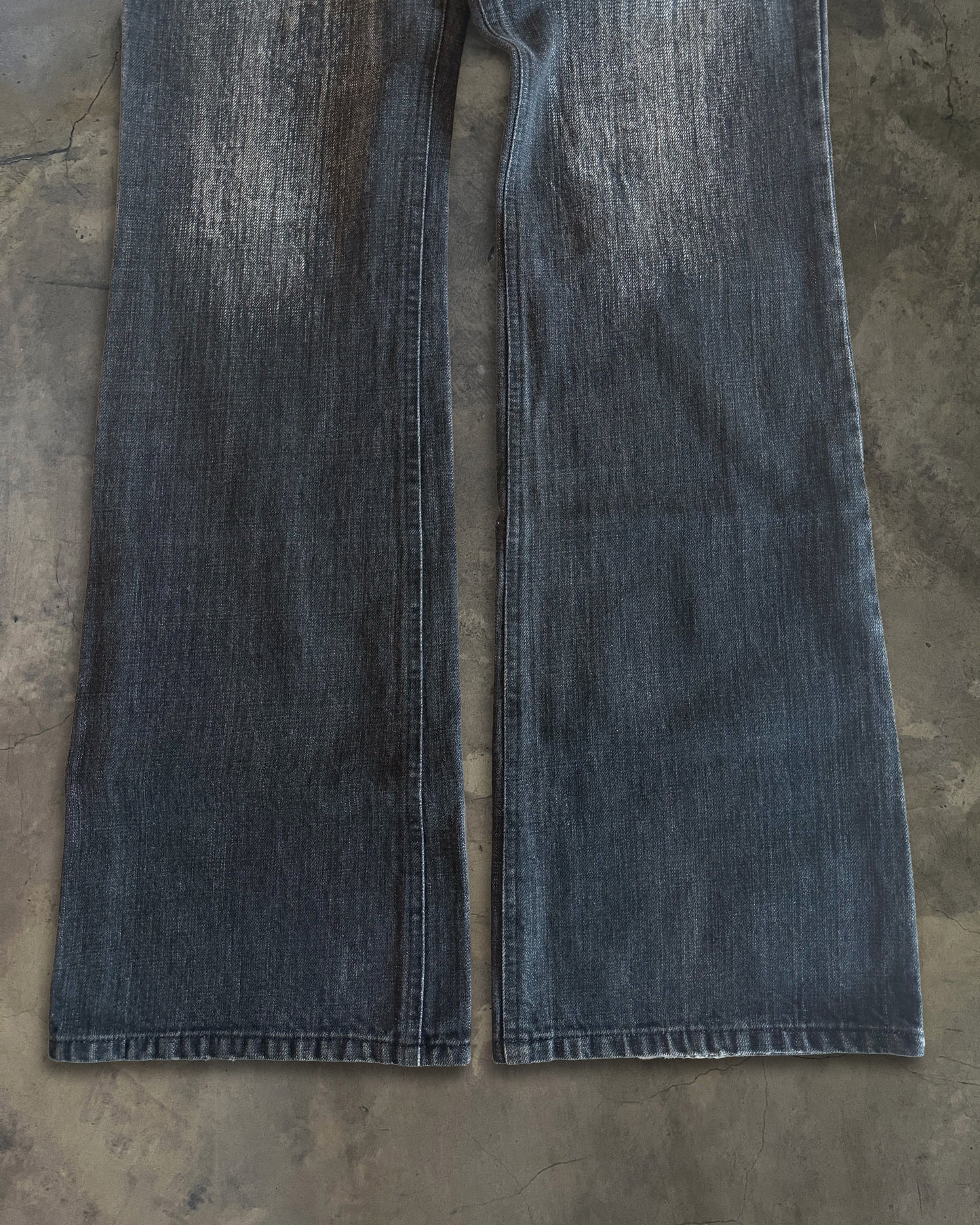 YASUYUKI ISHII FLARED CLAWMARK DENIM