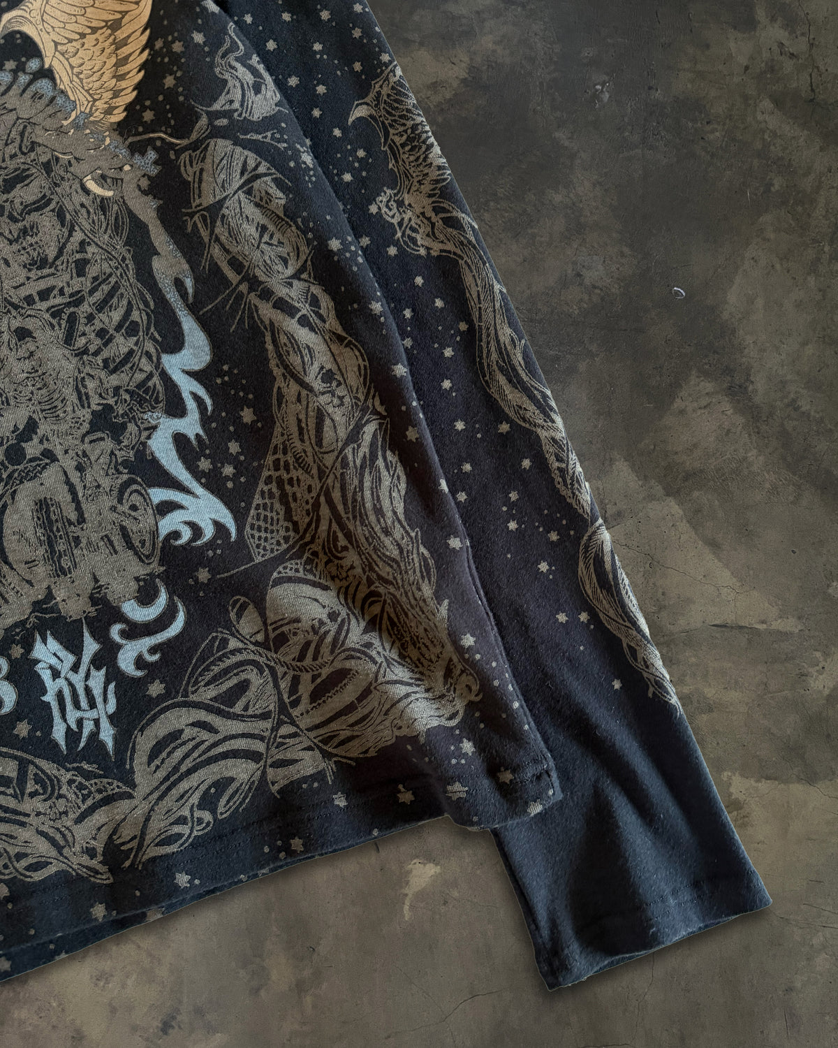 YASUYUKI ISHII TATTOO GRAPHIC LONG SLEEVE