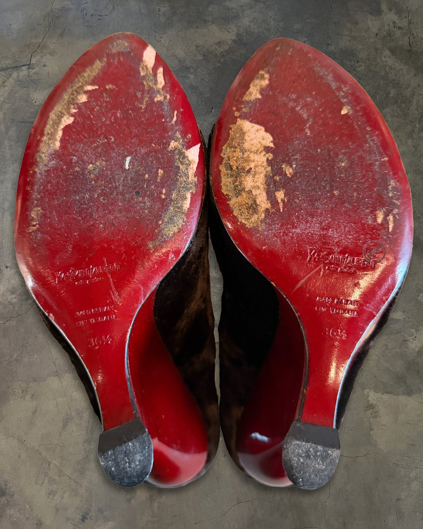 YVES SAINT LAURENT FW2004 BY TOM FORD RUNWAY BROWN VELVET WEDGES